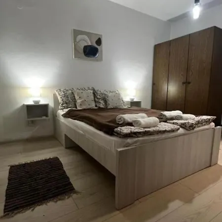 Lejlighed District 021 Novi Sad